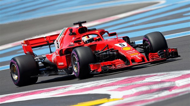 Sebastian Vettel při tréninku na Velkou cenu Francie formule 1.