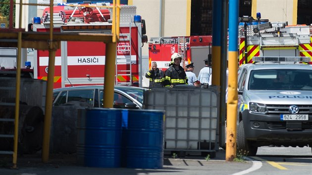 Po��r v are�lu firmy Colorlak ve Star�m M�st�.