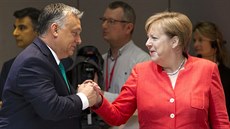 Nmecká kancléka Angela Merkelová a maarský premiér Viktor Orbán na summitu...