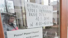 Potravinová banka v Chodov, kterou provozuje organizace Khamoro, podporuje ti...