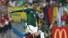 Kapitán mexických fotbalist Rafael Márquez nastoupil v úvodním utkání...