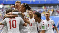 DÁNSKÁ RADOST. Oslava gólu, který vst�elil Christian Eriksen proti Austrálii.