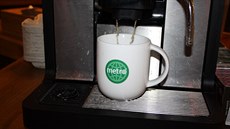 Káva z hrní�ku chutná lépe.
