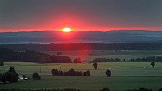 Letní slunovrat - nejkrat�í noc roku v krajin� kolem Bohdalova na Vyso�in�