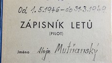 Titulní strana peliv vedených leteckých záznam pilota majora Alojze...