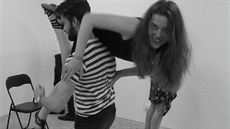 Z prvních zkou�ek inscenace Sle�na Fifi, herci jsou je�t� bez kostým�