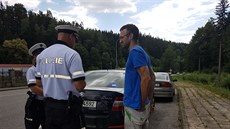 Policie kontrolovala idie na silnicích míících do Kvasin.