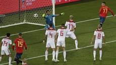 panlský útoník Iago Aspas (vpravo) dává gól v zápase proti Maroku.