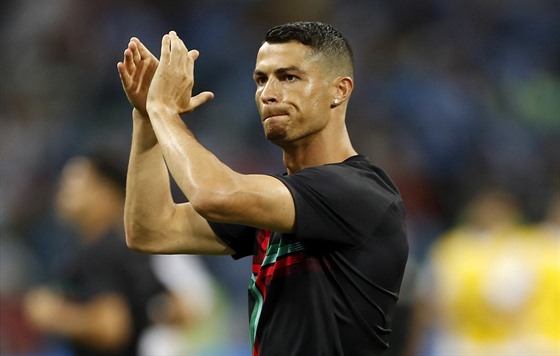 Portugalec Cristiano Ronaldo dorazil na hřiště před osmifinále MS proti...