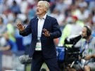 Trenér Francie Didier Deschamps ukliduje svj tým v zápase s Argentinou