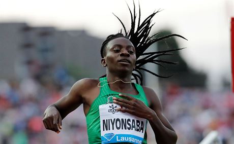 Francine Niyonsabaová z Burundi vyhrála na mítinku v Lausanne bh na 800 metr.