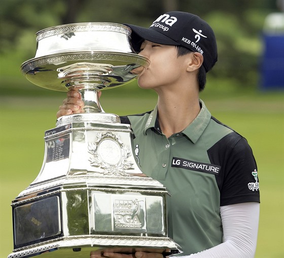 Turnaj PGA Championship v Long Grove vyhrála čtyřiadvacetiletá Korejka Pak...