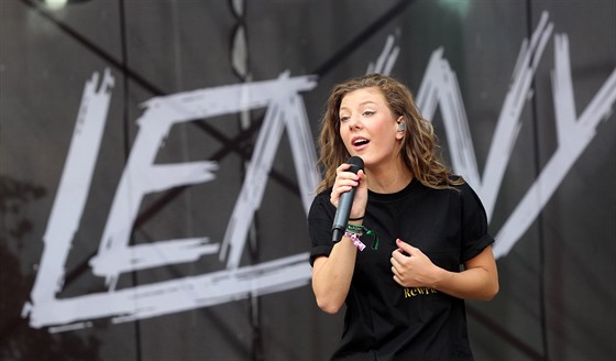 Zpěvačka Lenny odstartovala třídenní Vysočina Fest v Jihlavě (5. července 2018).