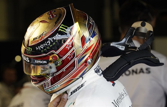Lewis Hamilton ze stáje Mercedes po tréninku na Velkou cenu Británie.