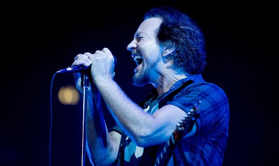 Pearl Jam v pražské O2 areně 1. července 2018