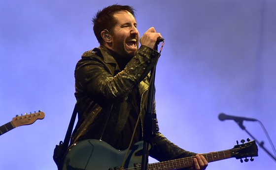 Zpěvák Trent Reznor vystoupil na festivalu Aerodrome s kapelou Nine Inch Nails.