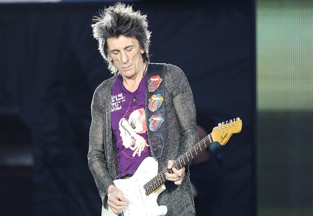 Opravy skel? Rolling Stones oznámili vydání alba šifrou v lokálním tisku