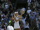 Bloruská tenistka Aljaksandra Sasnoviová slaví pekvapivý postup do druhého...