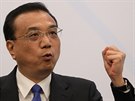Pedseda ínské vlády Li Kche-chiang pi projevu na zahájení ekonomického...