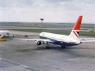 Boeing 757 spolenosti British Airways v Praze v lét 1984.