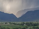 Bouka, která nás dohnala ped píjezdem do Kazarmanu. Kazarman, Kyrgyzstán