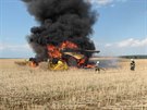 Po��r kombajnu u Chlumce nad Cidlinou (6.7.2018).