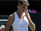 eská tenistka Karolína Plíková a její reakce bhem prvního kola Wimbledonu.