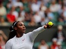 Americká tenistka Serena Williamsová postoupila do třetího kola Wimbledonu přes...