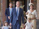 Princ William a vévodkyně Kate s dětmi na křtinách prince Louise (Londýn, 9....