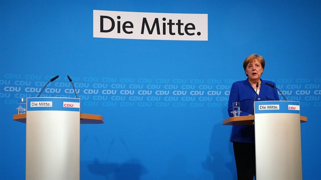 Německý ministr vnitra a předseda Křesťanskosociální unie (CSU) Horst Seehofer přišel poskytnout prohlášení po jednání s kancléřkou Angelou Merkelovou (2. července 2018). 