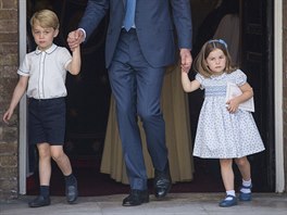 Princ William a jeho děti princ George a princezna Charlotte na křtu prince...