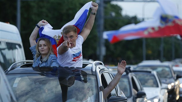 Rusov oslavuj vtzstv nad panlskem v osmifinle fotbalovho mistrovstv svta (1. ervence 2018)