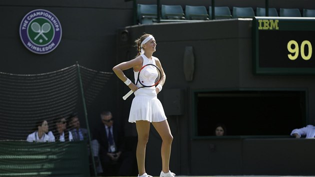 Petra Kvitová prohrála úvodní set v prvním kole Wimbledonu.