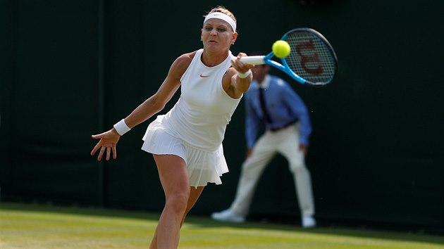 Lucie Šafářová ve třetím kole Wimbledonu.