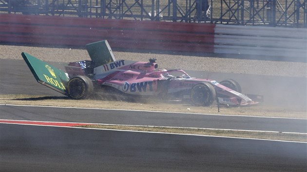 Mexick jezdec Sergio Perez ze stje Force India havaroval bhem Velk ceny Britnie .