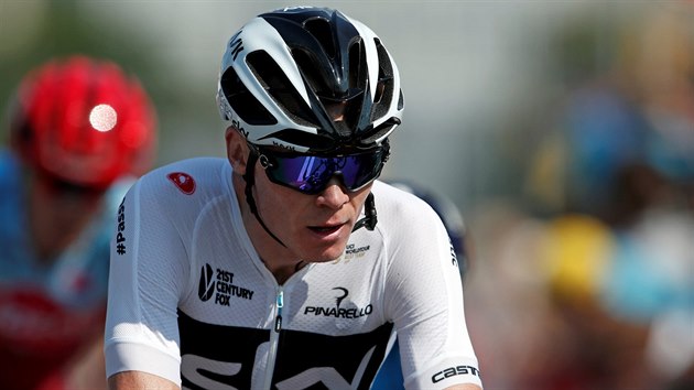 Britsk jezdec Chris Froome jede na kole bhem 2. etapy Tour de France