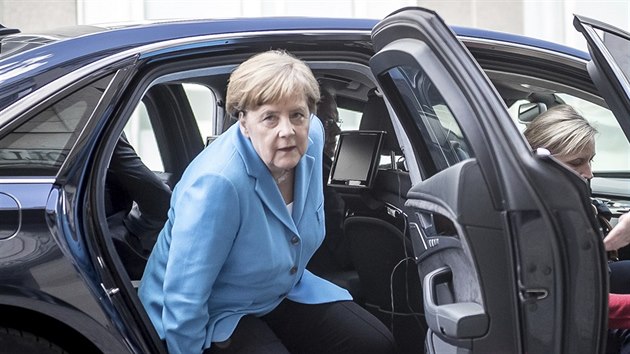 Německá kancléřka a předsedkyně CDU Angela Merkelová před natáčením televizního rozhovoru (30. června 2018).
