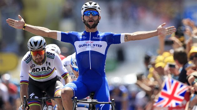 Kolumbijsk cyklista Fernando Gaviria vtzoslavn protn cl vodn etapy Tour de France.