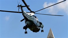 Vrtulník amerického prezidenta Donalda Trumpa nad Washingtonem (1. července...