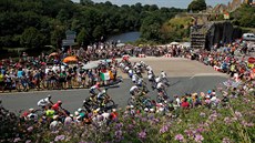 Peloton Tour de France v akci.