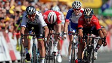 Slovenský cyklista Peter Sagan ovládl díky závrenému sprintu 2. etapu Tour de...