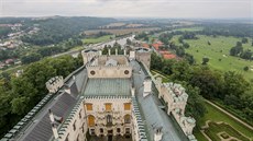 Turisté si po rekonstrukci mohou opět užít výhled z věže zámku Hluboká nad...