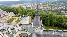 Turisté si po rekonstrukci mohou opět užít výhled z věže zámku Hluboká nad...