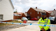 Policie v britském Amesbury vyšetřuje další případ otravy novičokem. (5....