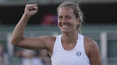 Barbora Strýcová si stejn jako loni zahraje na tenisovém Wimbledonu ve druhém...