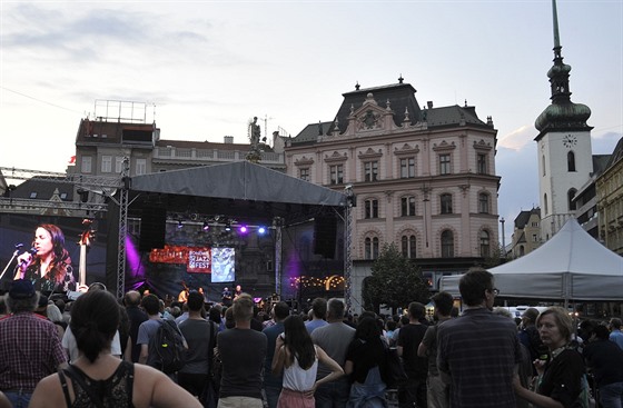 Koncert amerického kytaristy Billa Frisella na brněnském náměstí Svobody v...