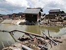 Souasné katastrofální záplavy patí k nejtragitjím ivelním pohromám v...