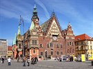 Gotická radnice je jednou z nejkrásnjích památek Vratislavi.