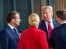 Francouzský prezident Emanuel Macron s éfem Bílého domu Donaldem Trumpem