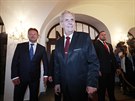 Prezident Milo Zeman pichází na stedení jednání Poslanecké snmovny, na...